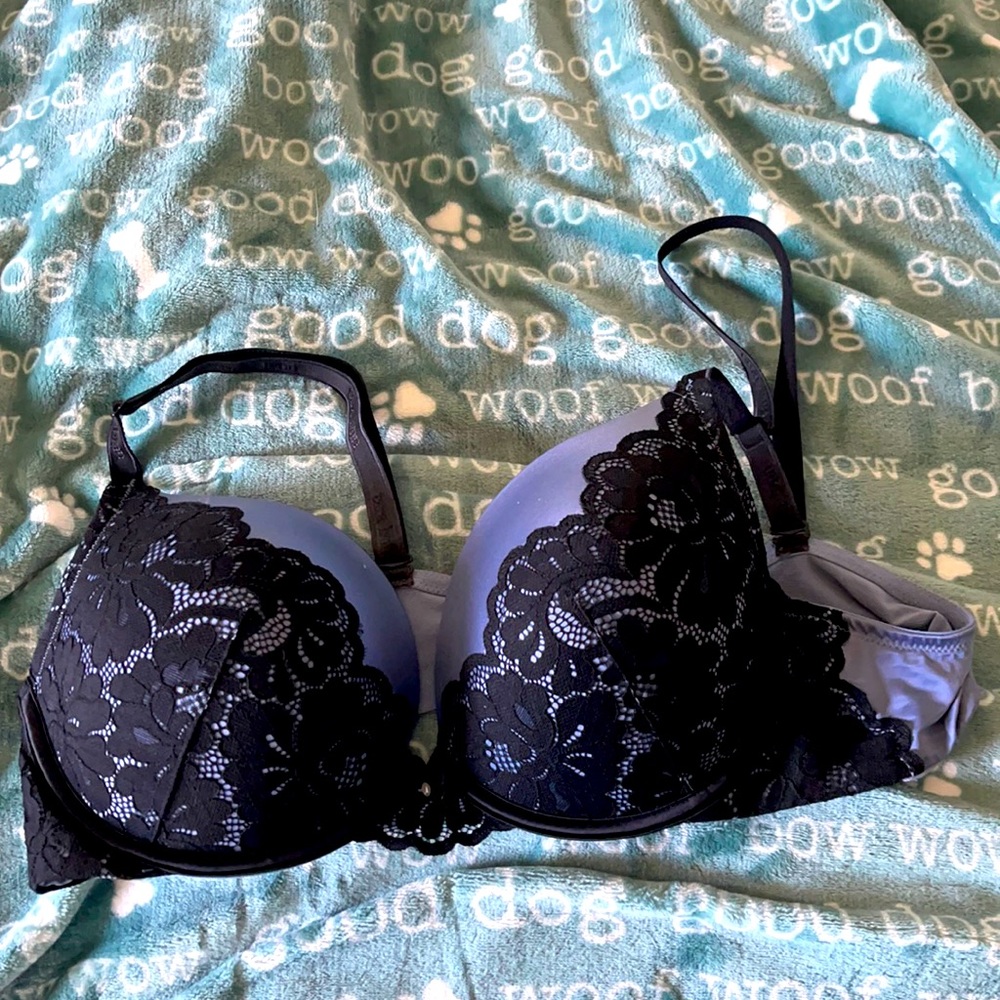 Tara Lynn 42C barely used beautiful lace bra